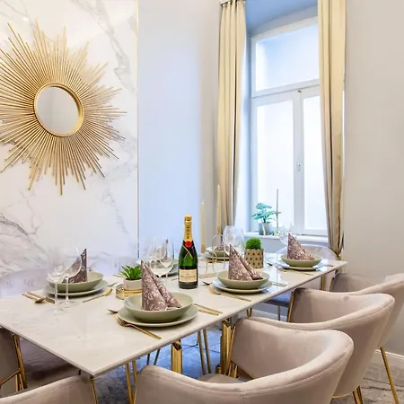 Διαμέρισμα Superb Arena View Πούλα