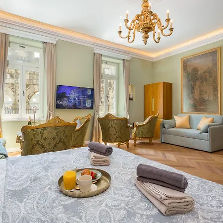 Superb Arena View Apartament Pula