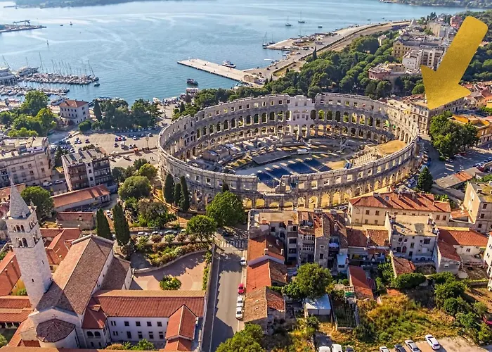 Superb Arena View Daire Pula