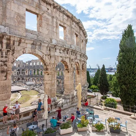 Superb Arena View * Πούλα