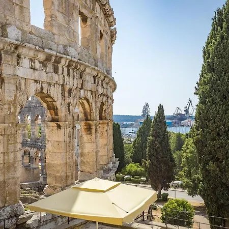 Superb Arena View Apartmán Pula