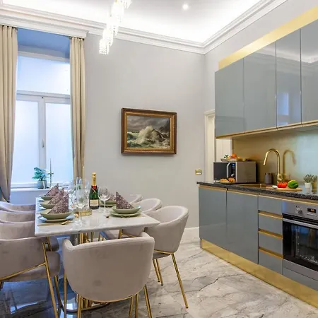 Superb Arena View * Pula